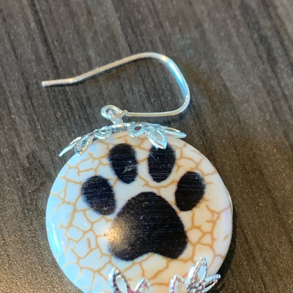 EARRINGS - Picture 2 of 2